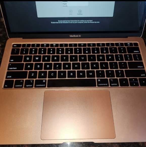 2018 MacBook Air - Picture 2 of 5